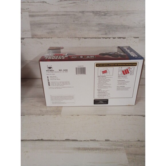 Bigfoot Radio Control 1:24th Scale 4x4x4 New In box - Picture 13 of 13